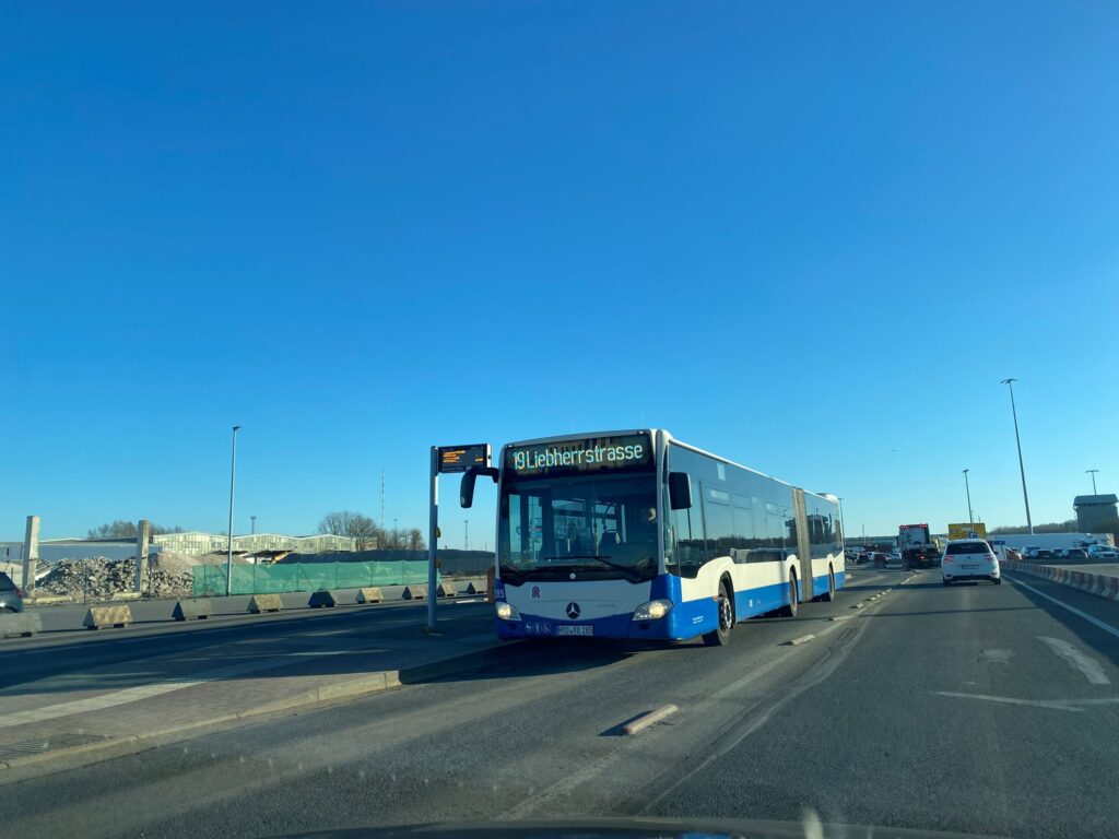 Bybus linje 19 ved stoppestedet Seehafen i Rostock